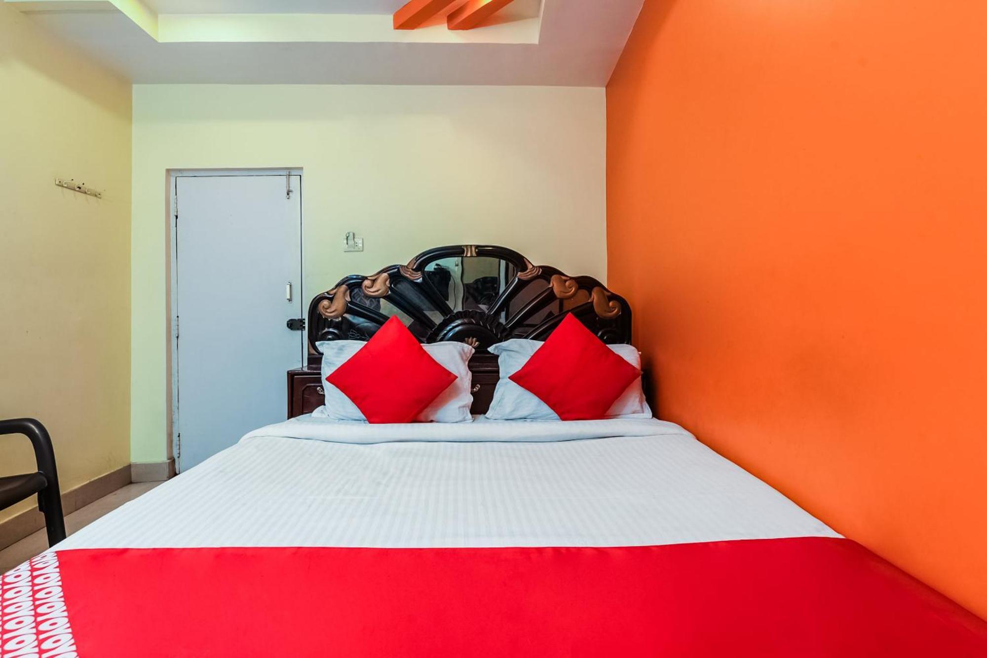 Hotel O Sindhura Guest House Raspari Palao Bagian luar foto