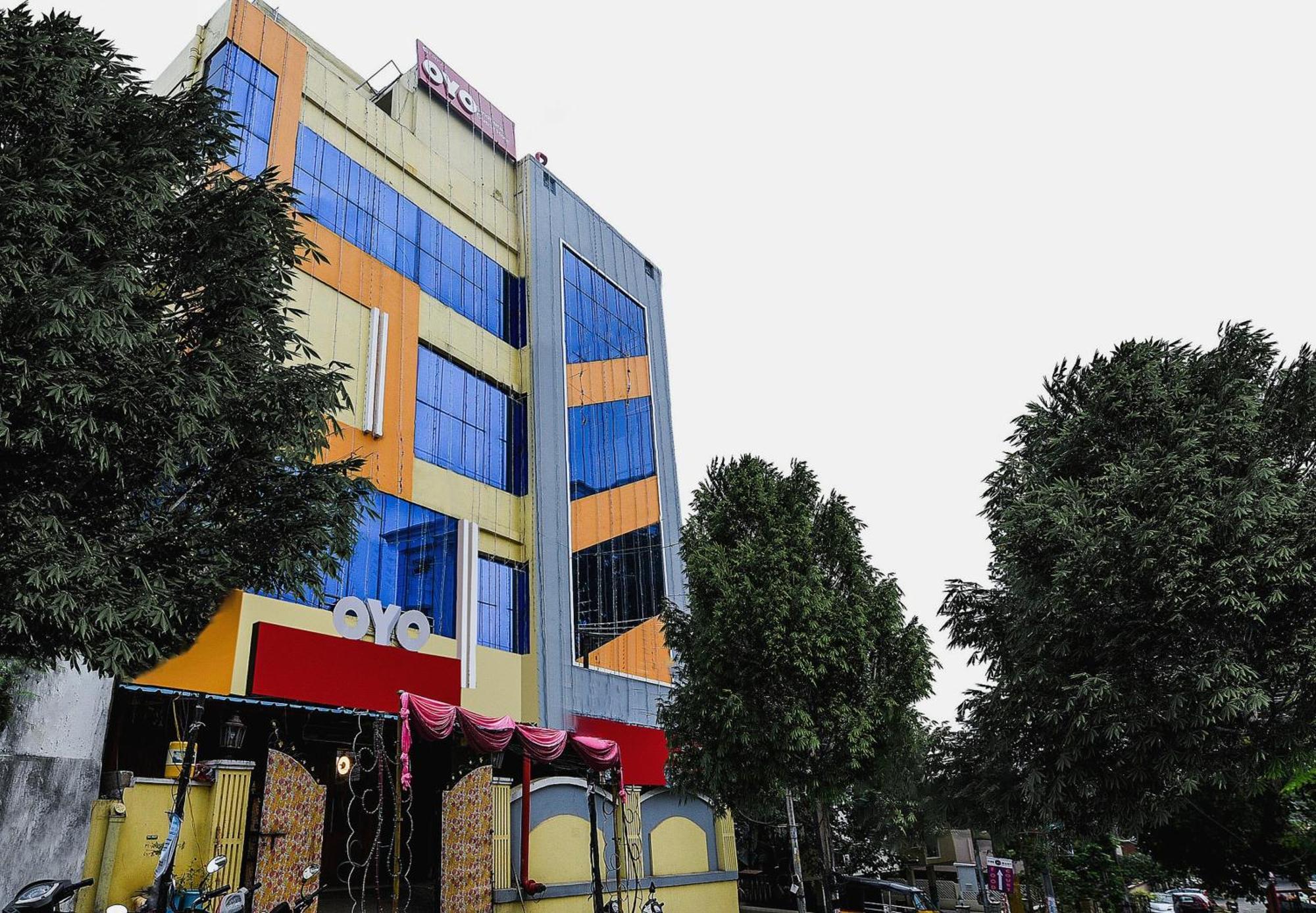 Hotel O Sindhura Guest House Raspari Palao Bagian luar foto
