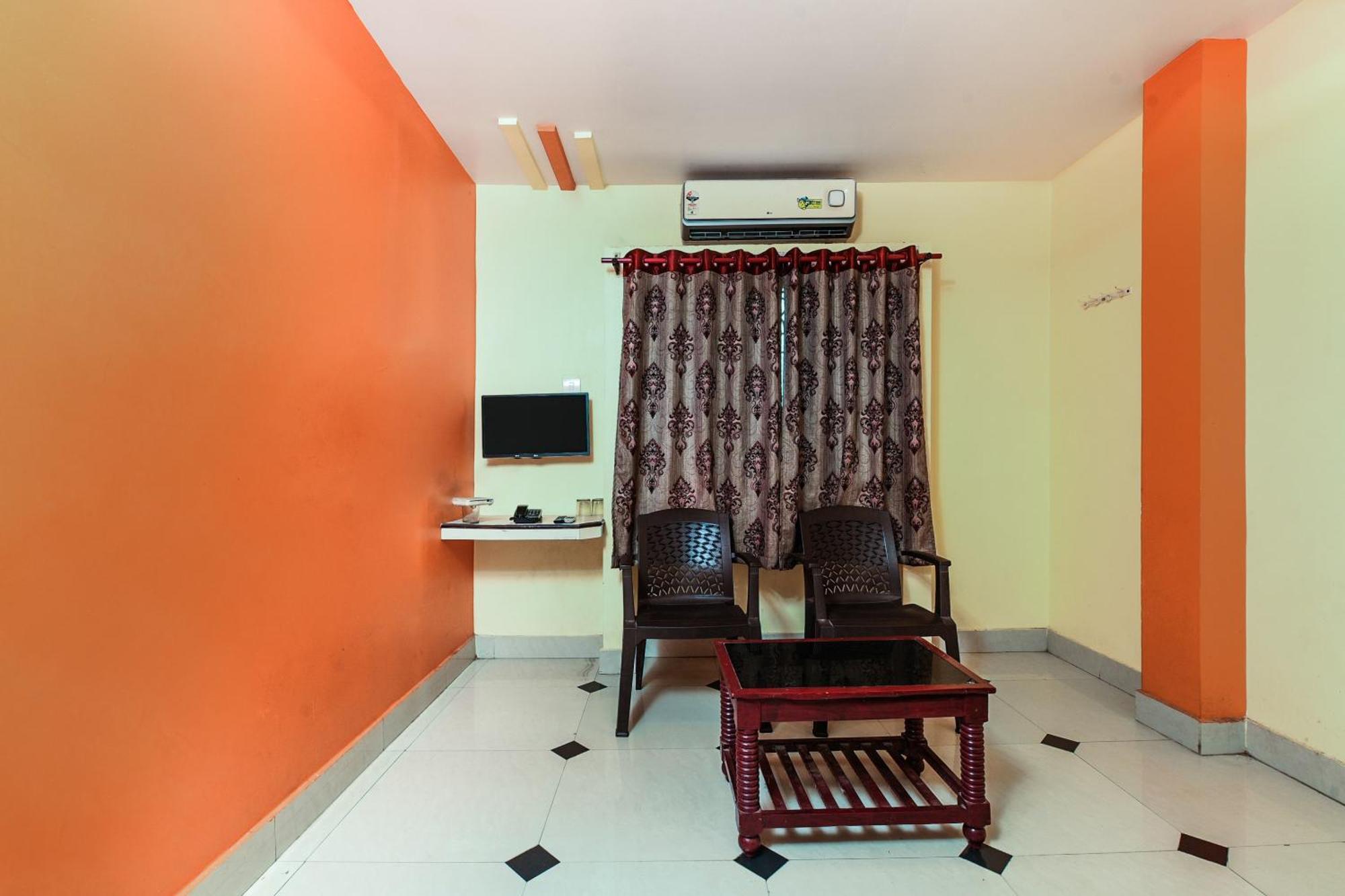 Hotel O Sindhura Guest House Raspari Palao Bagian luar foto