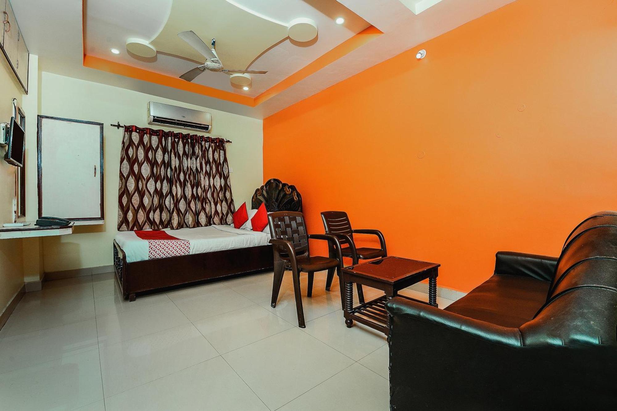 Hotel O Sindhura Guest House Raspari Palao Bagian luar foto